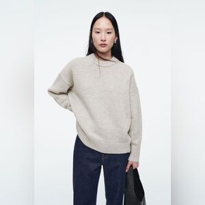 COS Chunky Wool Crew-Neck sweater in light grey